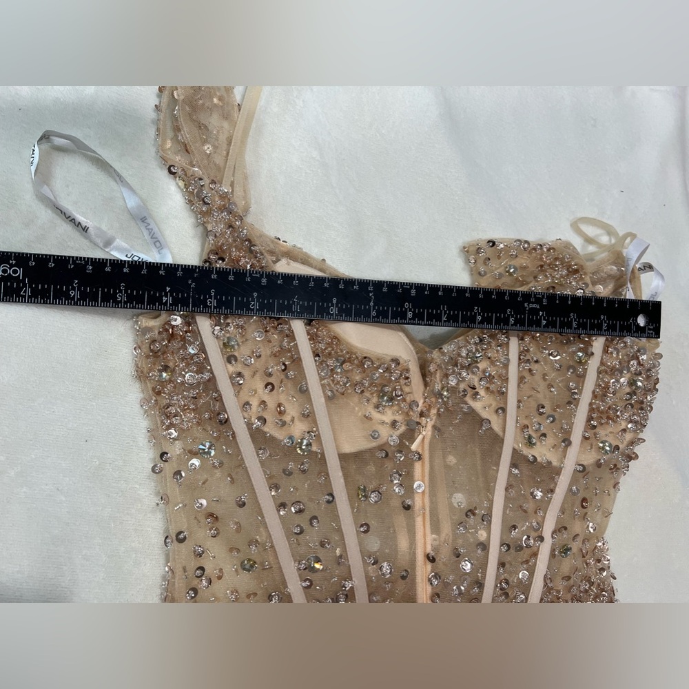 Dress - Picture 5 of 11